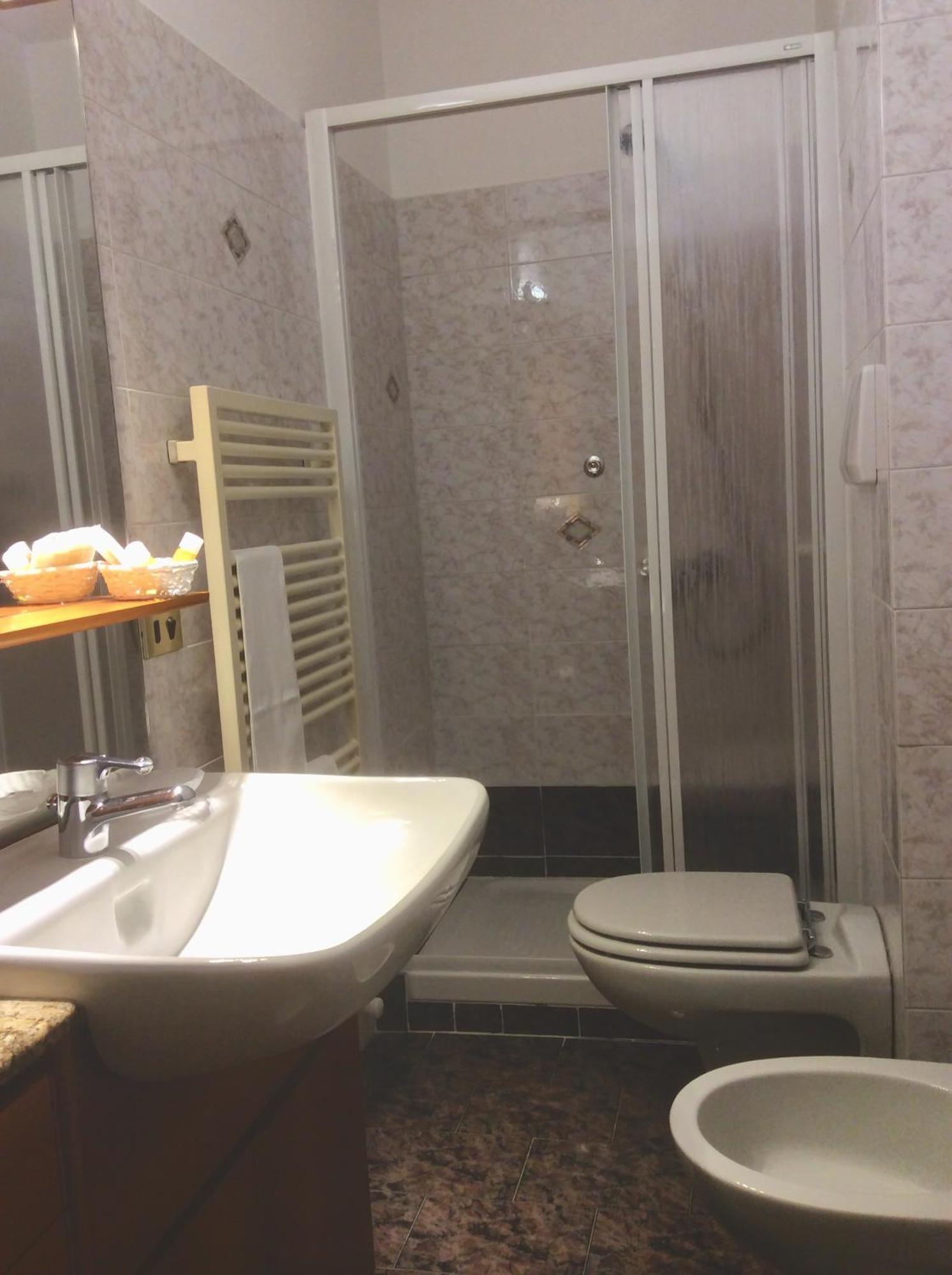 Albergo Maggio Bagian luar foto